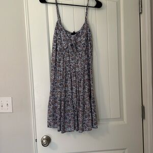 Lavender floral dress, never worn with tags! TRIXXI brand from Francesca’s, LG